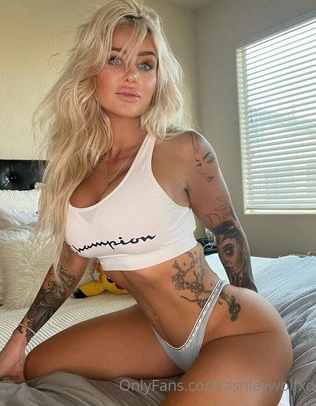 ashleywolfxo HDモデル 写真