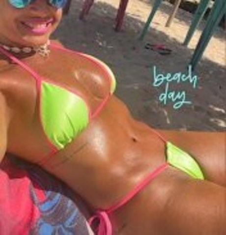 Meninas De Fortaleza 美しいスター 写真