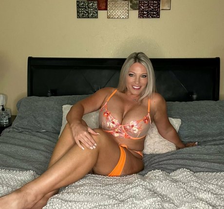 brooke lovelydd トップポルノスター 画像