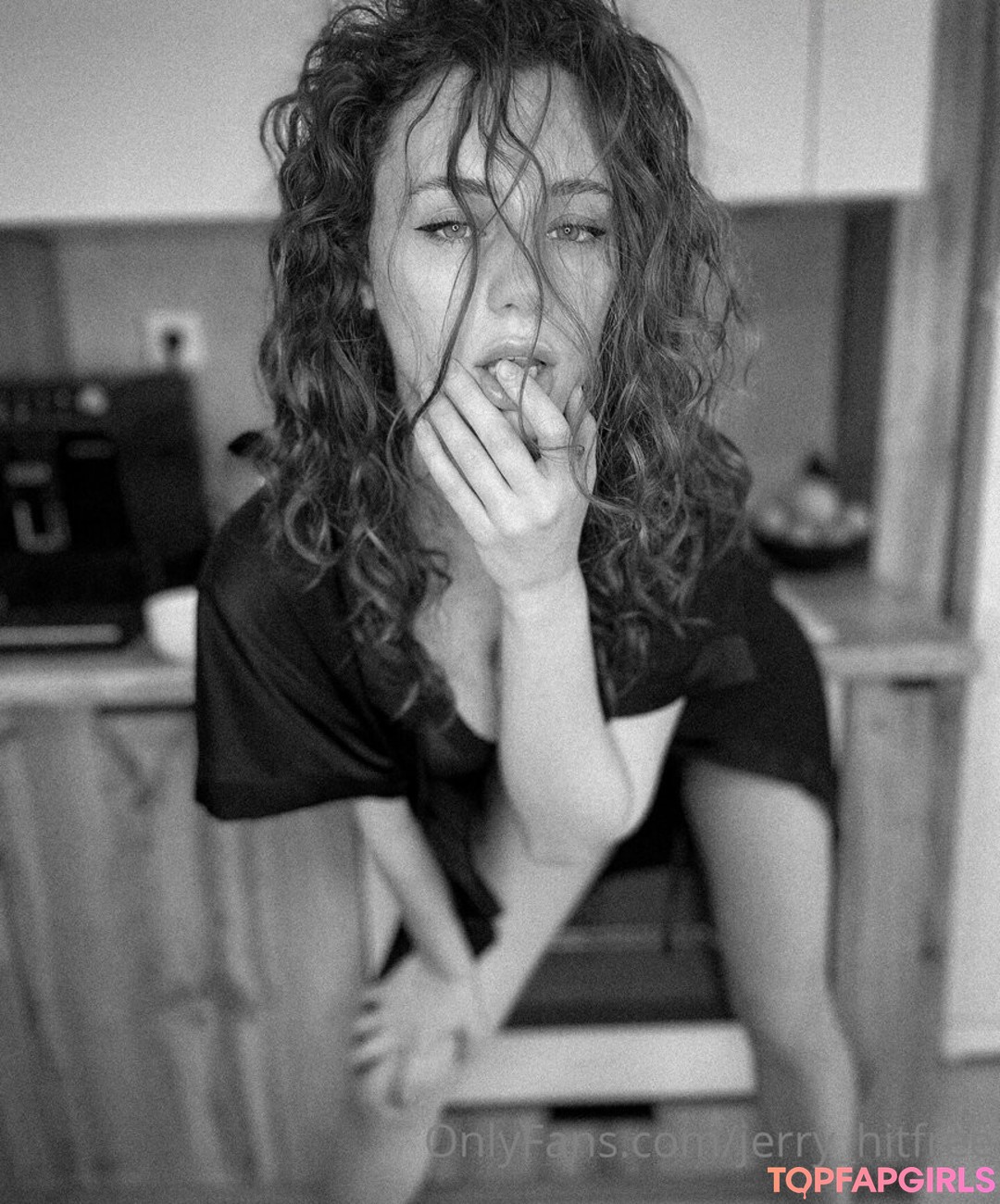 jerry hitfree ヌード女優 写真