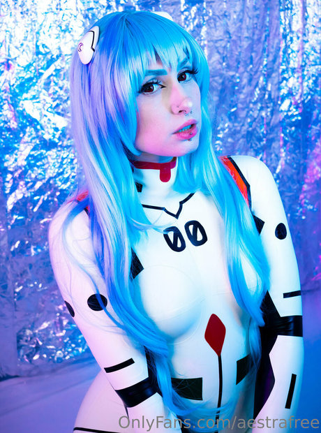 aestrafree 美しいポルノスター 写真
