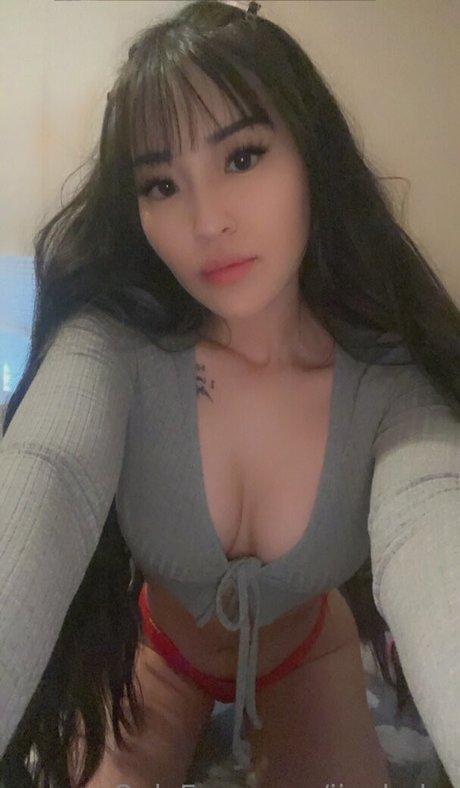 jiaebaby ポルノスター ヌード 画像