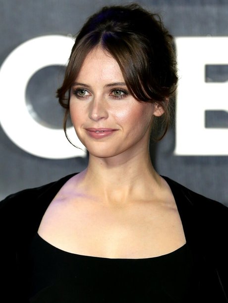 Felicity Jones 独占モデル 写真