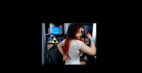 ソロプッシーOnlyFans ヌード 画像