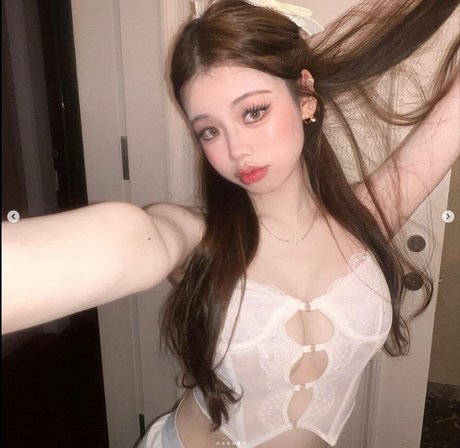 amberrllo 最高の女優 写真