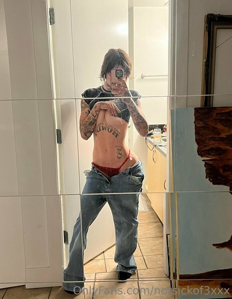 Notsick3 セックスモデル 写真