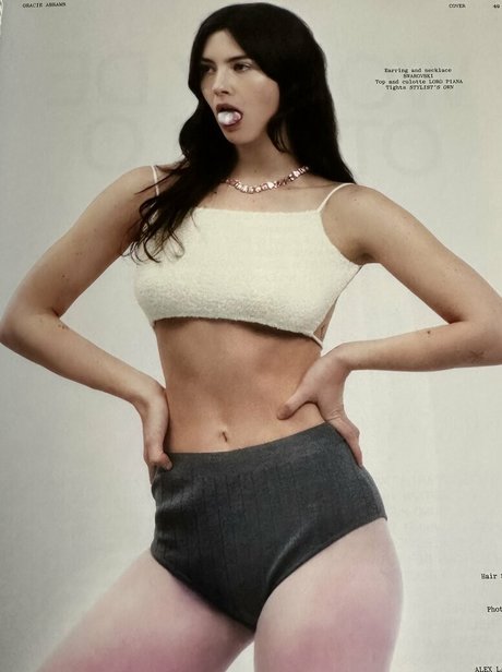 Gracie Abrams セクシーモデル ギャラリー