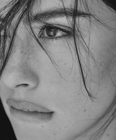 Gracie Abrams アートポルノスター アーカイブ