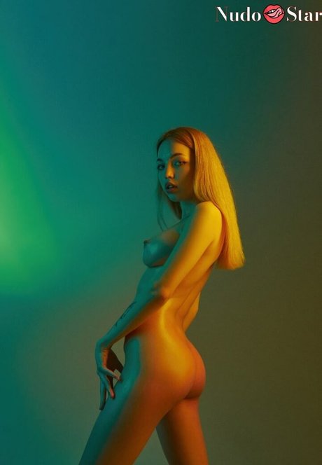 Jenny Kitty アート女優 写真
