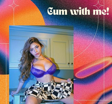 小さいペニスのシーメールOnlyFans ホットセックス 写真
