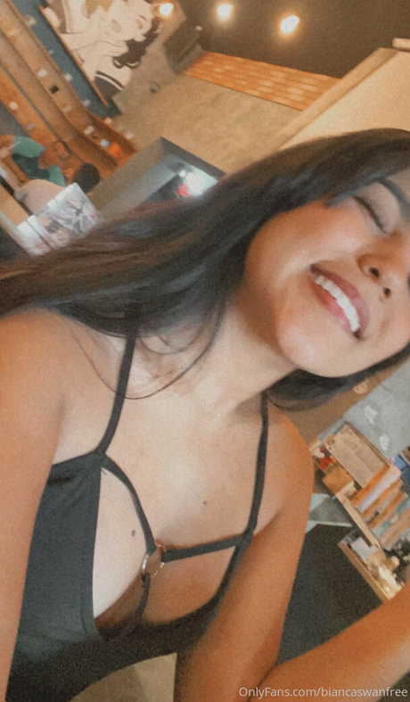 biancaswanfree ポルノスター 可愛い 写真