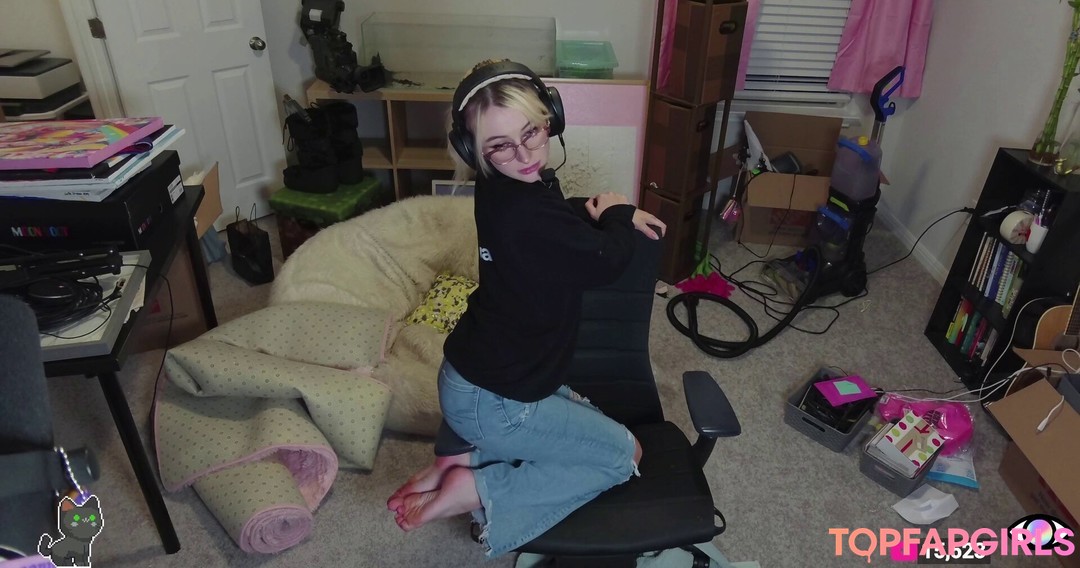 Adrianah Lee 素敵なモデル 画像