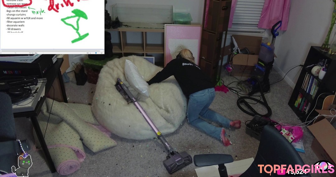 Adrianah Lee ポルノモデル 写真