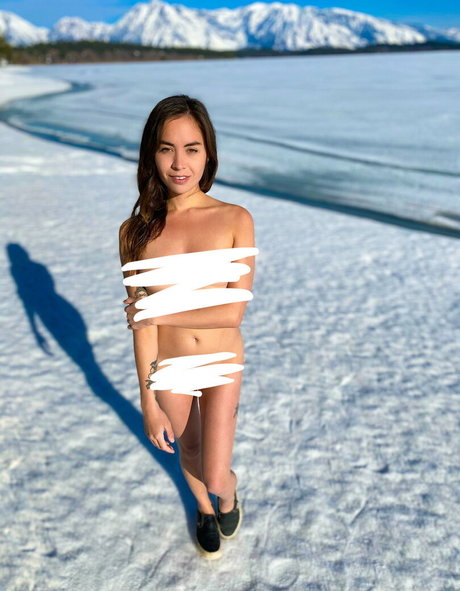 Alexchov HDポルノスター 写真