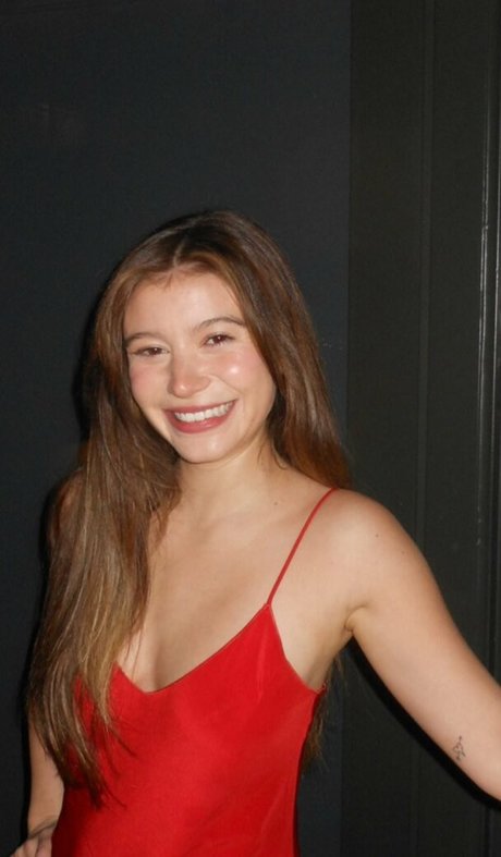 Genevieve Hannelius ポルノスター HD 画像