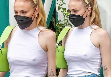 Sophie Turner 完璧なスター 写真