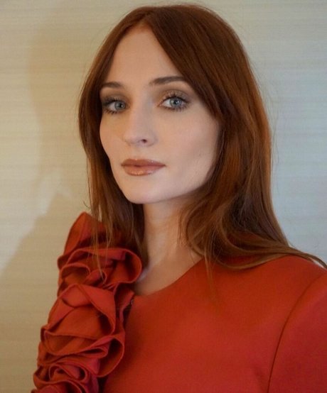 Sophie Turner 美しい女優 写真