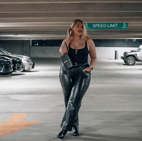 Sophie Turner スター 裸 アーカイブ