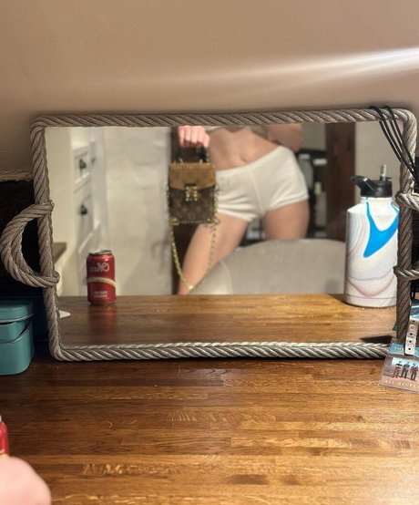 アジアンシャワー OnlyFans 美しい裸 写真