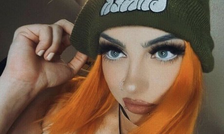 GiGi Dolan エロティックモデル 写真