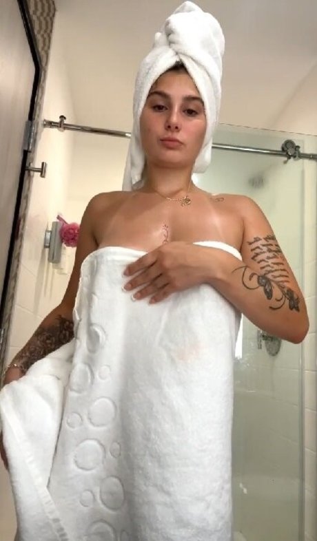 Paigecherryy セクシーモデル 写真