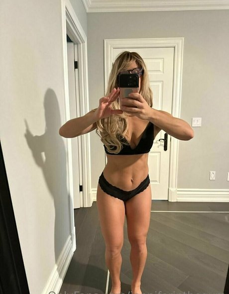 jenniferinthegym セックスモデル 写真