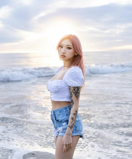 Sharon zxt ポルノスター 美しい 写真