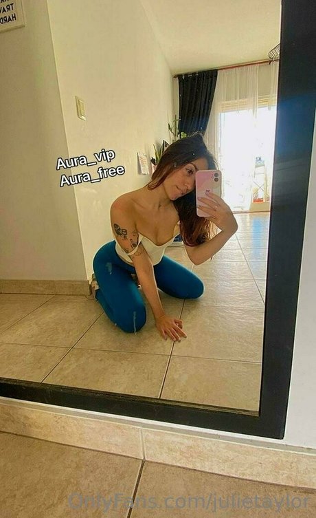 熟女コスプレOnlyFans アダルト 画像