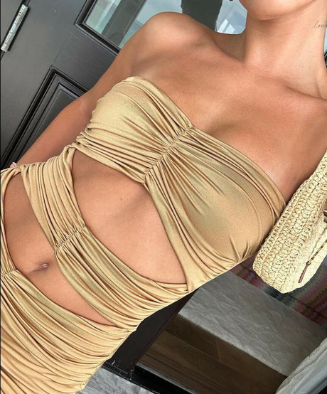 Hailey Baldwin Bieber ポルノスター 写真