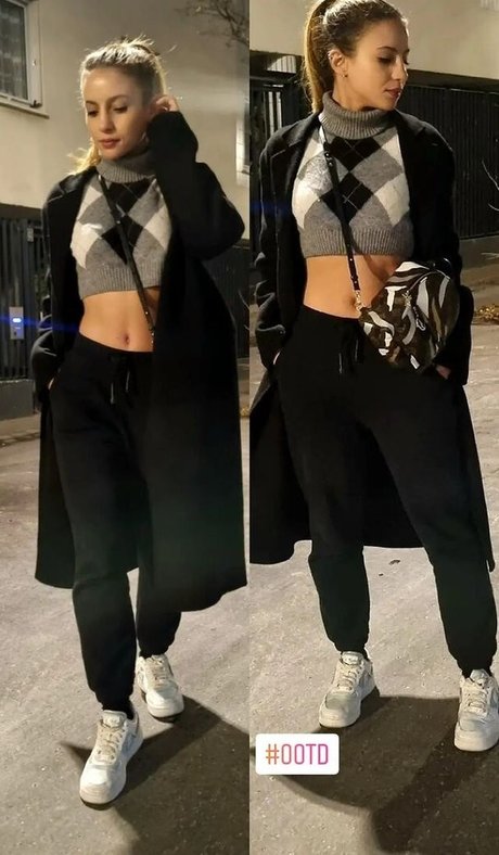 Laure Valee スターセックス 写真