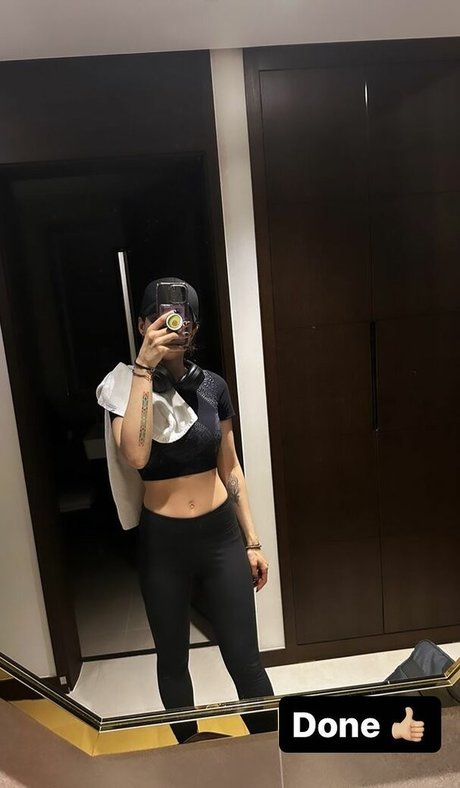 Laure Valee 美しいポルノスター 写真