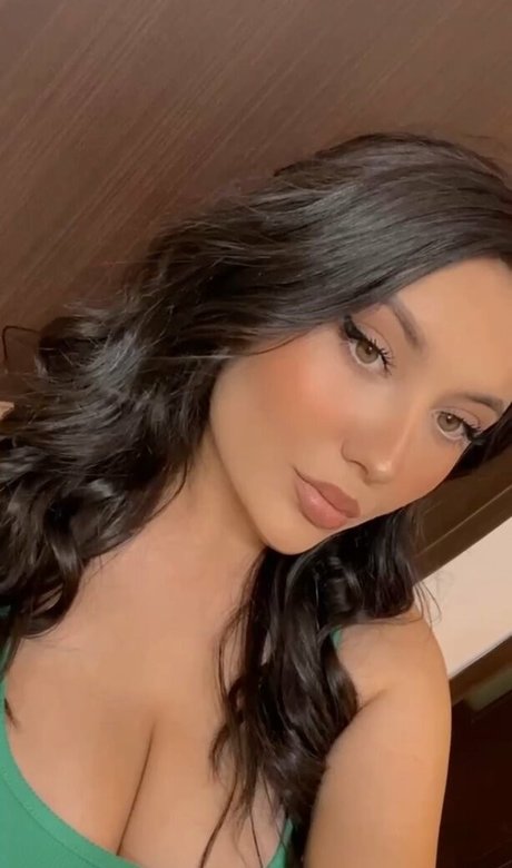 Andreea Buga top profile image