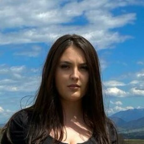 Andreea Buga xxxスター 画像