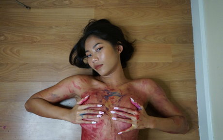 tuckythai エロティックなスター 写真