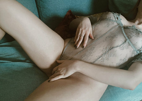 deniedlilly 美しいモデル 写真