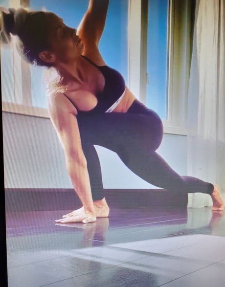 Trish Stratus ホットなモデル 写真