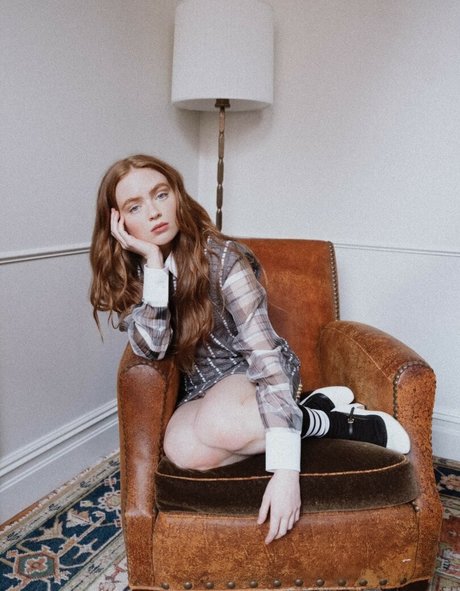 Sadie Sink セクシーなスター 写真