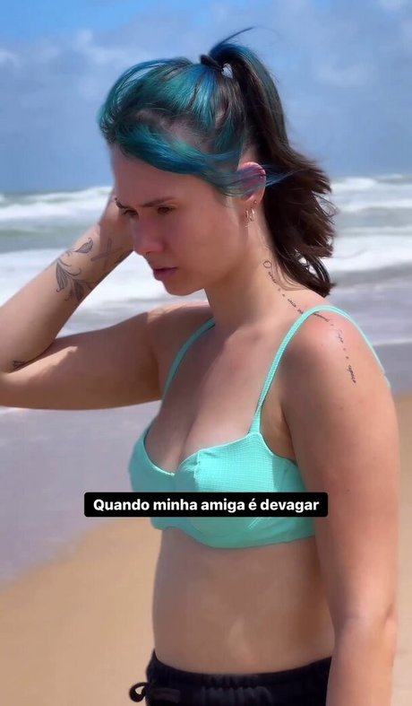 Julia K Barni profile image