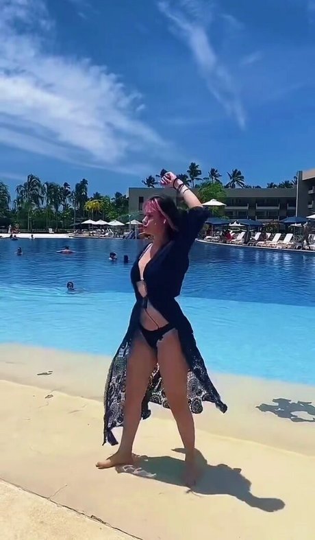 ナチュラルポーグオンリーファン セクシー 画像
