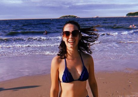 Julia K Barni 完璧なポルノスター 写真