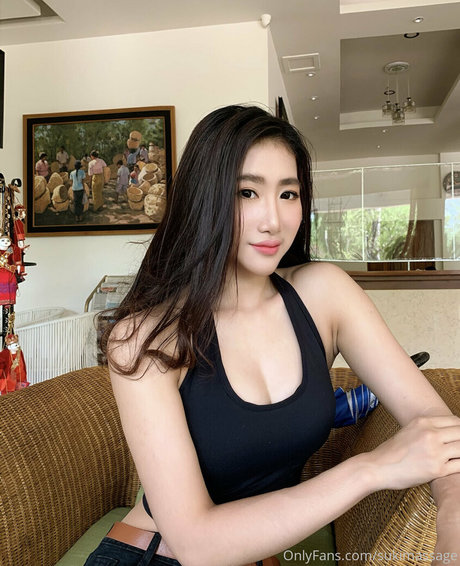 mochianaa 最高の女優 画像