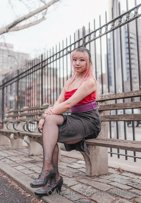 pearlpeony アダルトモデル 写真