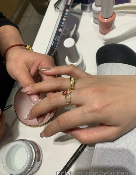pearlpeony 最高のモデル 写真