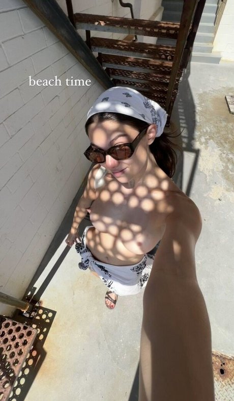 Kira Kosarin xxxモデル 写真