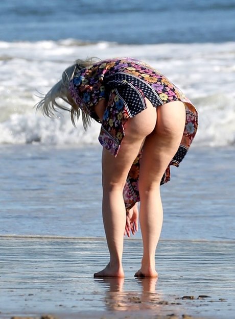 Ariel Winter 裸のポルノスター アーカイブ