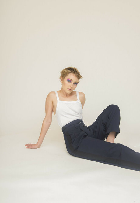 AnnaSophia Robb ヌードモデル 写真