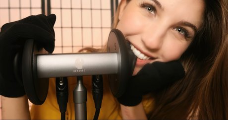 FrivolousFox ASMR 美しい女優 アーカイブ
