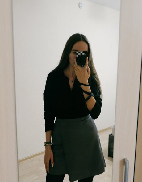 game of self ポルノモデル 写真