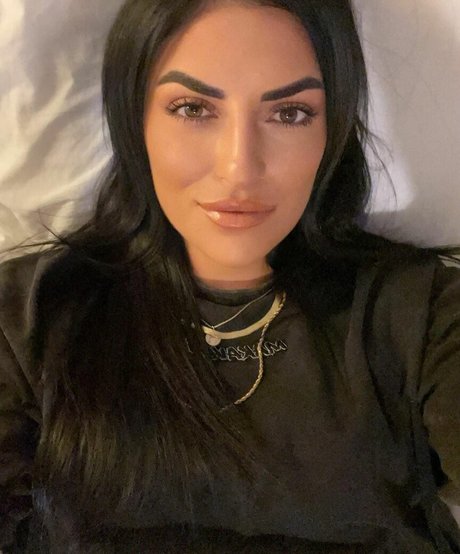 Sonya Deville ホットなスター 画像