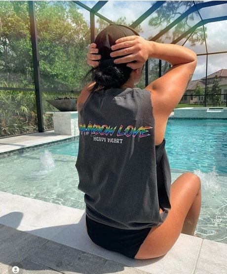 Sonya Deville ポルノモデル 画像